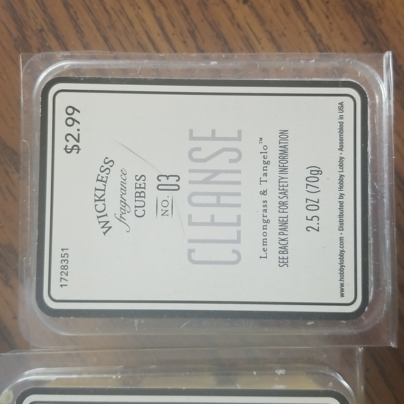 New Fragrance Warmer & Melts - Picture 8 of 9